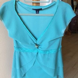 Lovely Westonwear mesh knit top w/vintage pin med